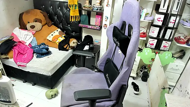 allsson queen online show from October 28, 8:19 pm