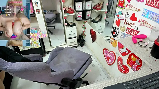 allsson queen online show from March 26, 9:46 pm