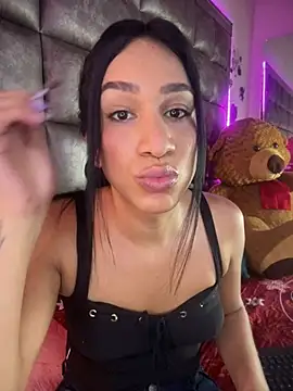 Ashly Miller online show from April 4, 8:04 pm