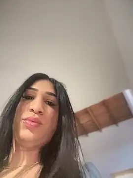 Ashly Miller online show from November 6, 7:40 pm