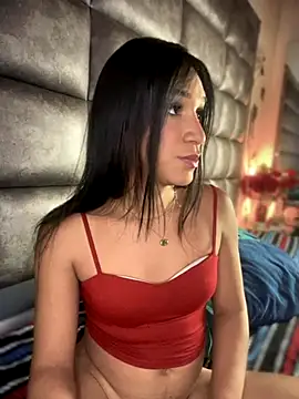 Ashly Miller online show from November 12, 8:01 pm