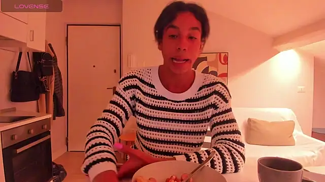 Snapshot of KatalinaMillan chatting on March 9, 6:00 pm KatalinaMillan online show from March 9, 6:00 pm