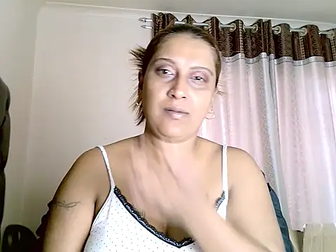 eroticbeauty37 online show from February 3, 5:38 am