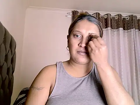Snapshot of eroticbeauty37 chatting on June 7, 1:27 pm eroticbeauty37 online show from June 7, 1:27 pm