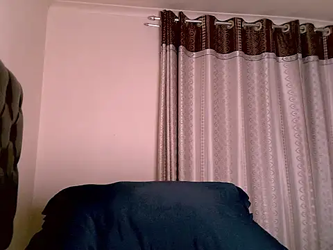 Snapshot of eroticbeauty37 chatting on June 11, 5:10 pm eroticbeauty37 online show from June 11, 5:10 pm