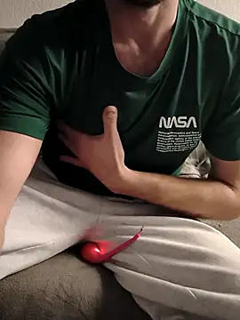 Snapshot of geilehure26 chatting on November 16, 8:57 pm geilehure26 online show from November 16, 8:57 pm