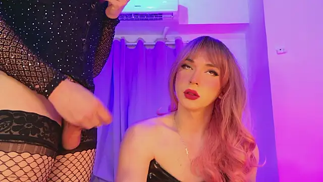 reginarose69 online show from February 25, 7:14 pm