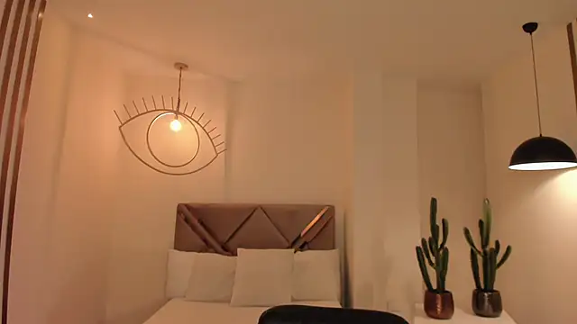 LilaWest online show from March 10, 6:23 pm