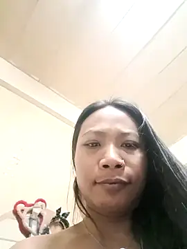 Snapshot of KinkyKit_May chatting on March 9, 7:12 am KinkyKit May online show from March 9, 7:12 am