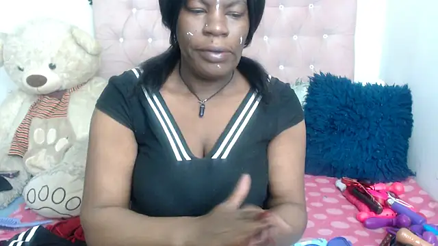 Snapshot of Negrabig chatting on June 24, 3:27 am Negrabig online show from June 24, 3:27 am