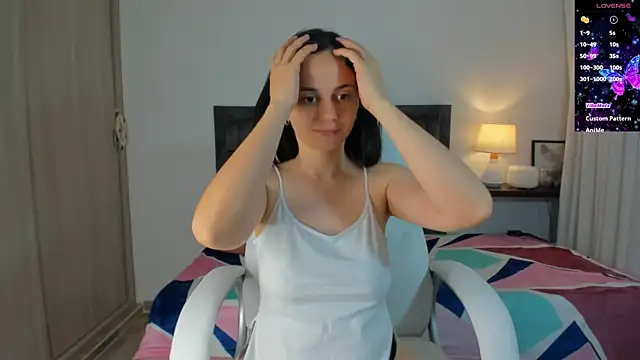Snapshot of lucia_s1 chatting on February 13, 11:06 am lucia s1 online show from February 13, 11:06 am