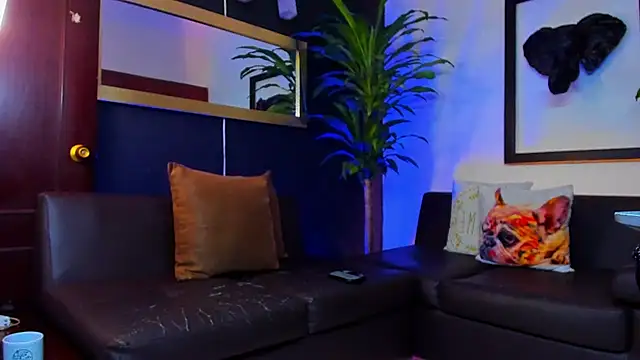 Snapshot of Markboyl chatting on February 7, 12:39 pm Markboyl online show from February 7, 12:39 pm