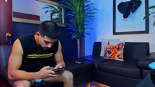 Snapshot of Markboyl chatting on February 3, 1:19 pm Markboyl online show from February 3, 1:19 pm