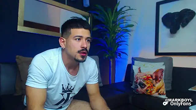 Snapshot of Markboyl chatting on December 18, 3:04 am Markboyl online show from December 18, 3:04 am