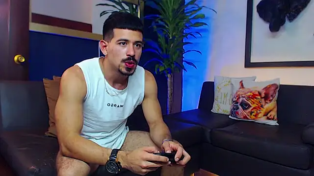 Snapshot of Markboyl chatting on January 8, 2:56 pm Markboyl online show from January 8, 2:56 pm