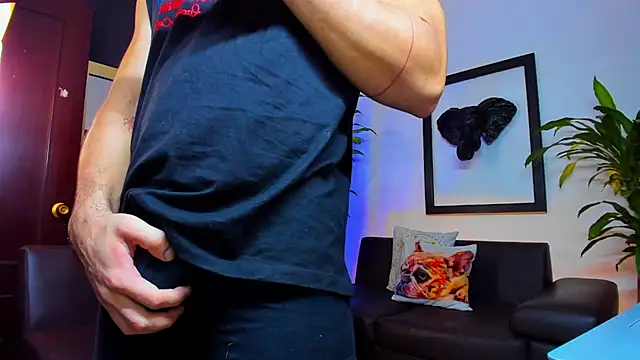 Snapshot of Markboyl chatting on February 5, 11:55 am Markboyl online show from February 5, 11:55 am