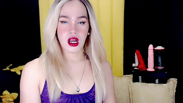 Snapshot of arianneXXX_ts chatting on September 8, 9:58 pm arianneXXX ts online show from September 8, 9:58 pm