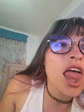 Snapshot of Alexandrasaenz chatting on February 8, 10:07 pm Alexandrasaenz online show from February 8, 10:07 pm