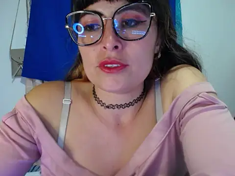 Snapshot of Alexandrasaenz chatting on June 4, 9:19 pm Alexandrasaenz online show from June 4, 9:19 pm