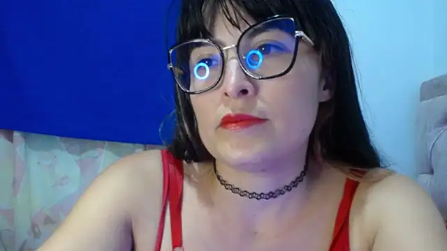 Alexandrasaenz online show from May 12, 10:49 pm