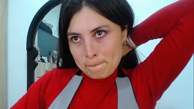 Alexandrasaenz online show from March 16, 11:15 pm