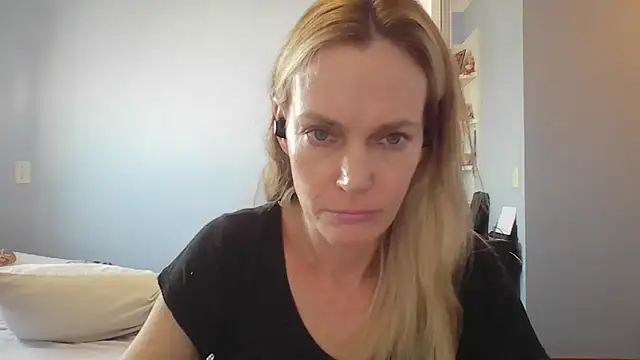 Annylove1 online show from March 20, 12:06 pm