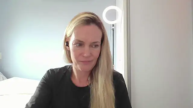 Annylove1 online show from February 11, 4:51 pm