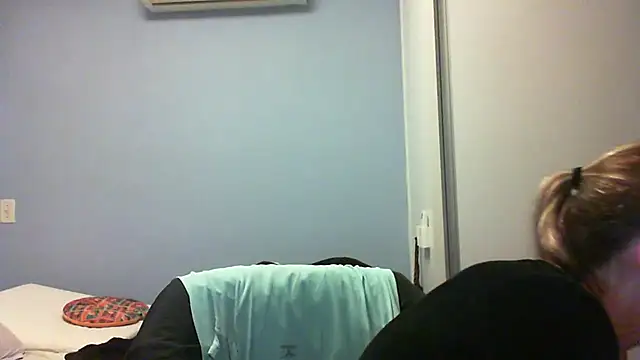 Snapshot of Annylove1 chatting on October 13, 12:12 am Annylove1 online show from October 13, 12:12 am