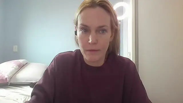 Snapshot of Annylove1 chatting on June 15, 12:16 pm Annylove1 online show from June 15, 12:16 pm