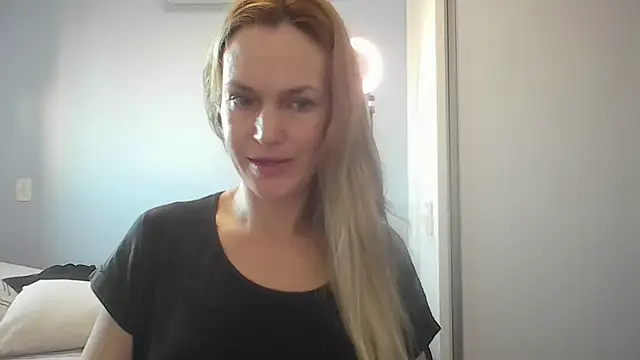Snapshot of Annylove1 chatting on July 2, 10:54 am Annylove1 online show from July 2, 10:54 am