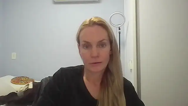 Annylove1 online show from May 30, 12:17 am