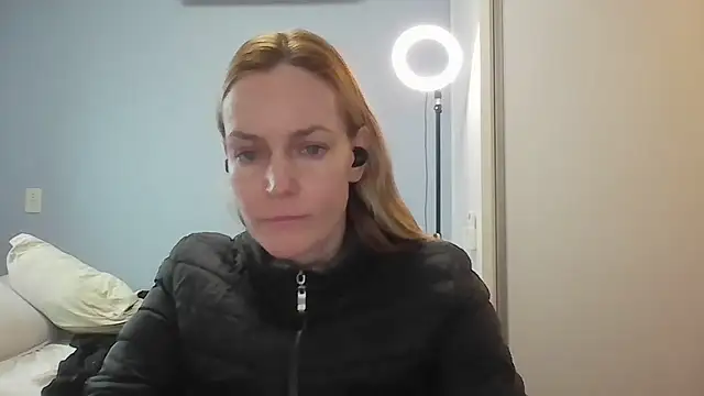 Annylove1 online show from May 21, 10:45 am