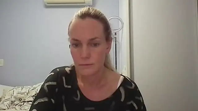 Annylove1 online show from February 2, 12:20 am