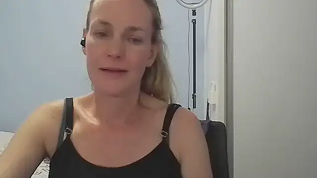 Annylove1 online show from January 15, 12:25 am