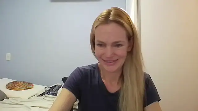 Annylove1 online show from March 25, 12:26 pm