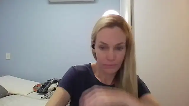 Annylove1 online show from March 23, 12:38 pm