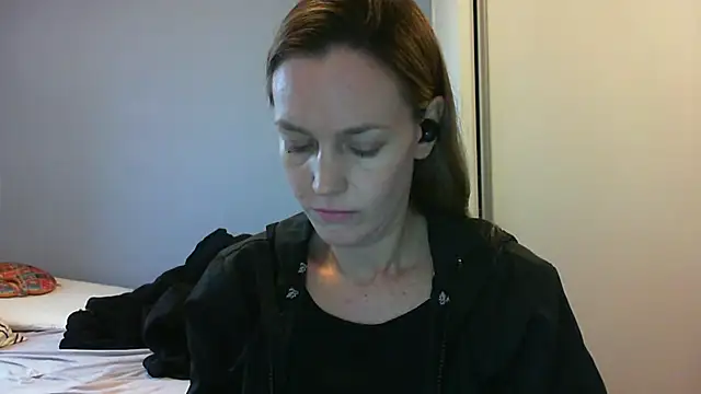 Snapshot of Annylove1 chatting on October 2, 10:51 am Annylove1 online show from October 2, 10:51 am