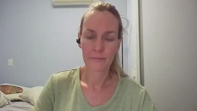 Annylove1 online show from March 16, 12:29 am