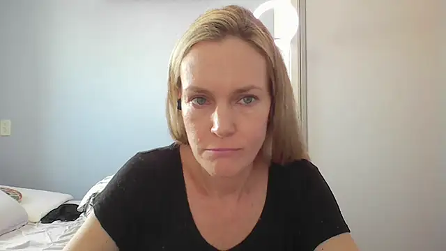 Annylove1 online show from January 7, 12:21 pm