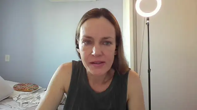 Annylove1 online show from December 23, 10:47 am