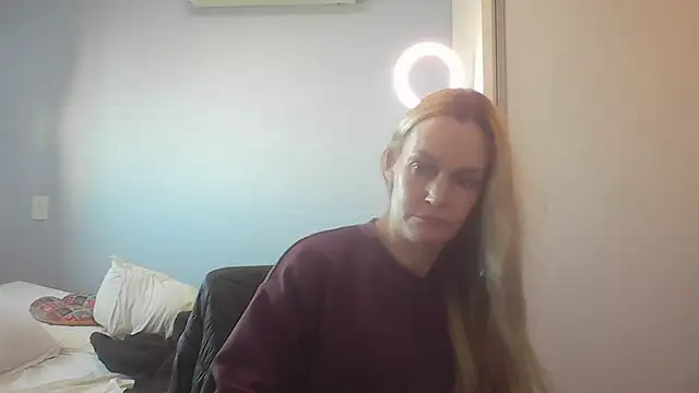 Snapshot of Annylove1 chatting on July 16, 10:56 am Annylove1 online show from July 16, 10:56 am