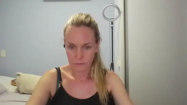 Annylove1 online show from January 12, 12:28 am