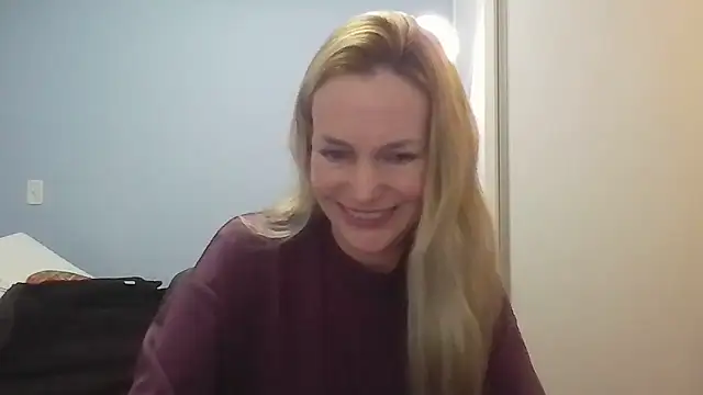 Snapshot of Annylove1 chatting on June 17, 12:48 pm Annylove1 online show from June 17, 12:48 pm