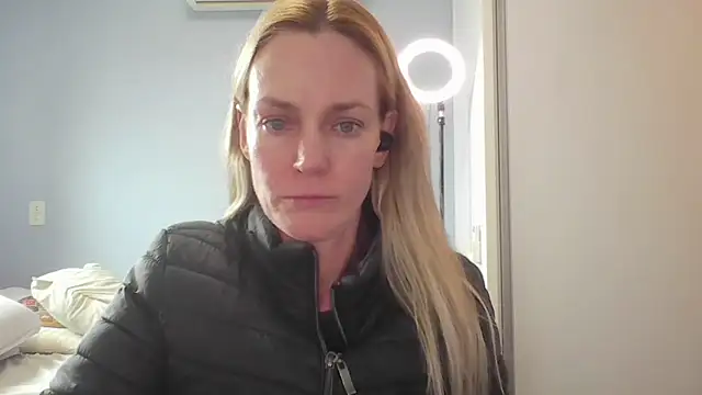 Annylove1 online show from May 22, 4:27 pm