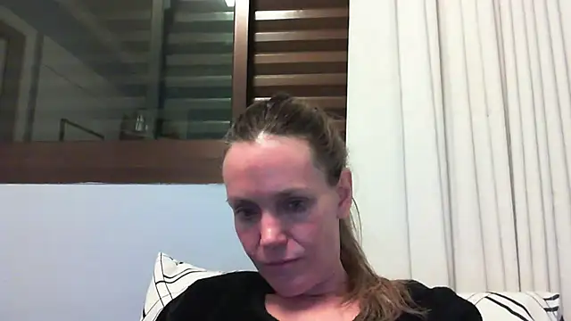 Snapshot of Annylove1 chatting on September 14, 12:44 am Annylove1 online show from September 14, 12:44 am