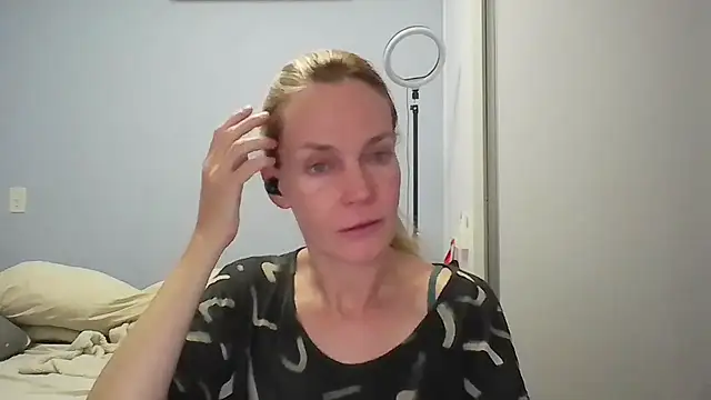 Annylove1 online show from March 25, 12:22 am