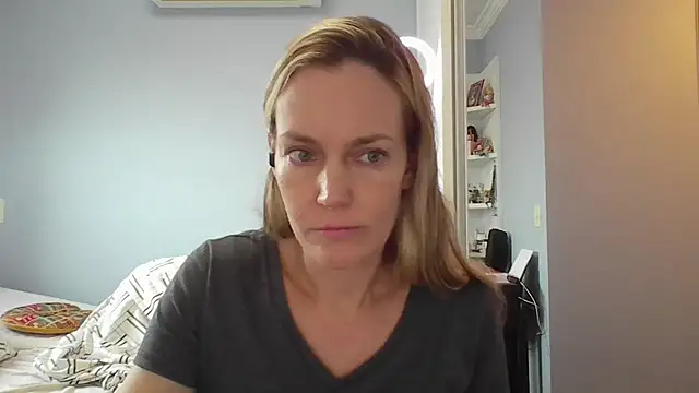 Annylove1 online show from February 10, 10:47 am