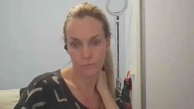 Annylove1 online show from March 21, 12:12 am