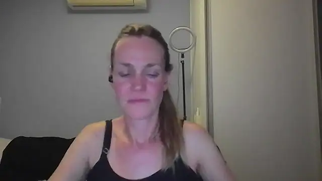 Annylove1 online show from December 1, 12:11 am