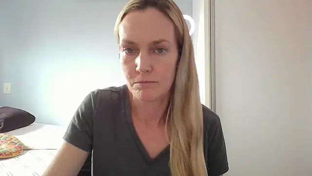 Annylove1 online show from February 4, 4:46 pm